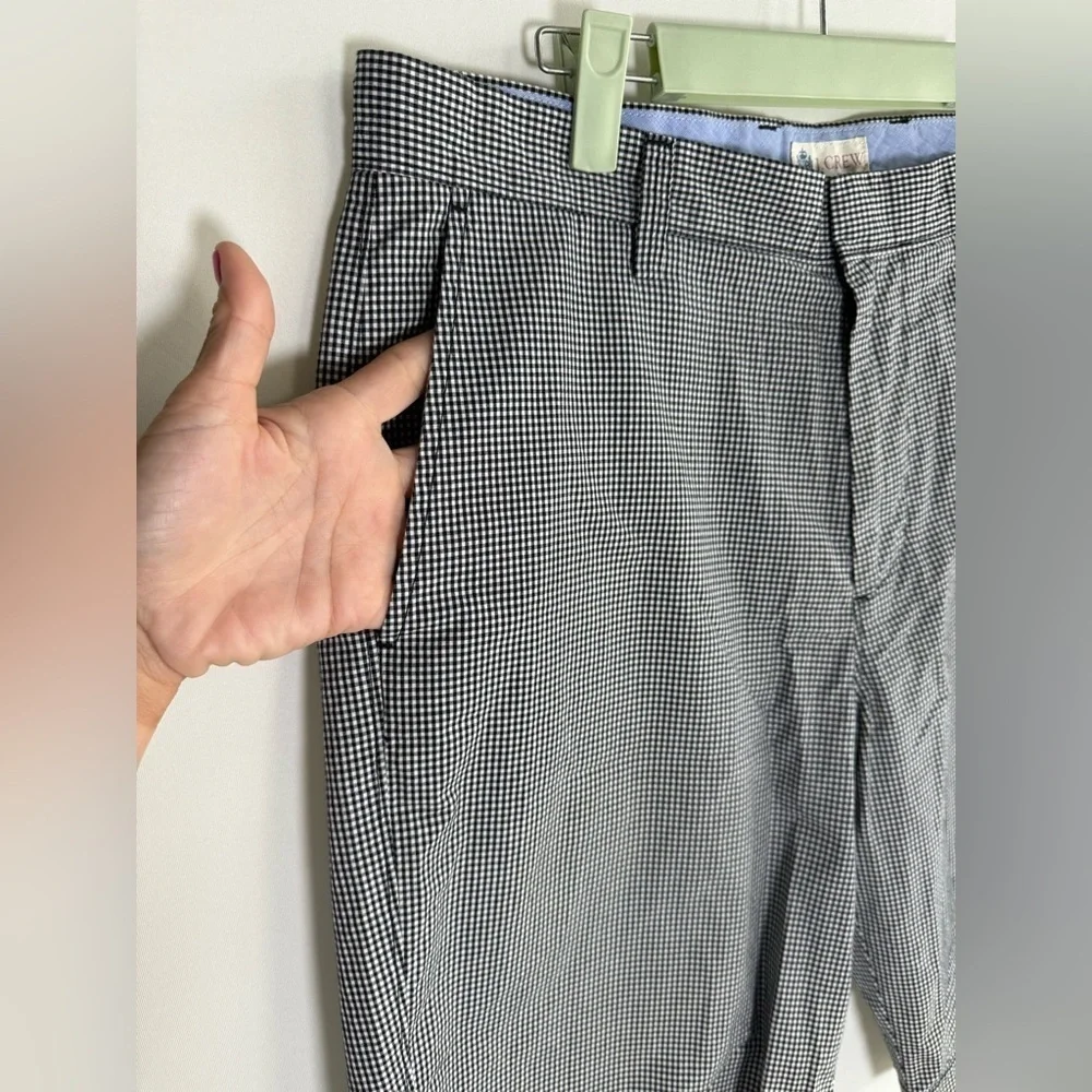 J Crew shorts • Men’s size 34